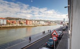 Luminoso Con Vistas A La Ria De Bilbao